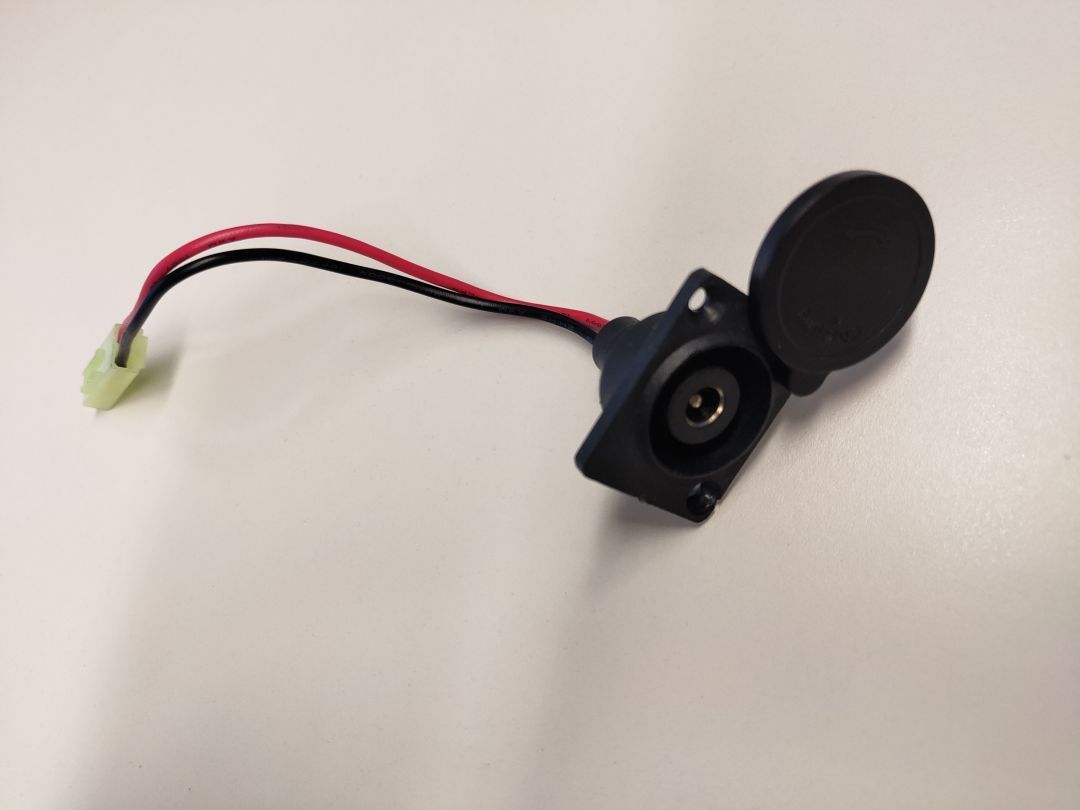 Conector de carga DC-02 (You-Ride Texas) - por defecto