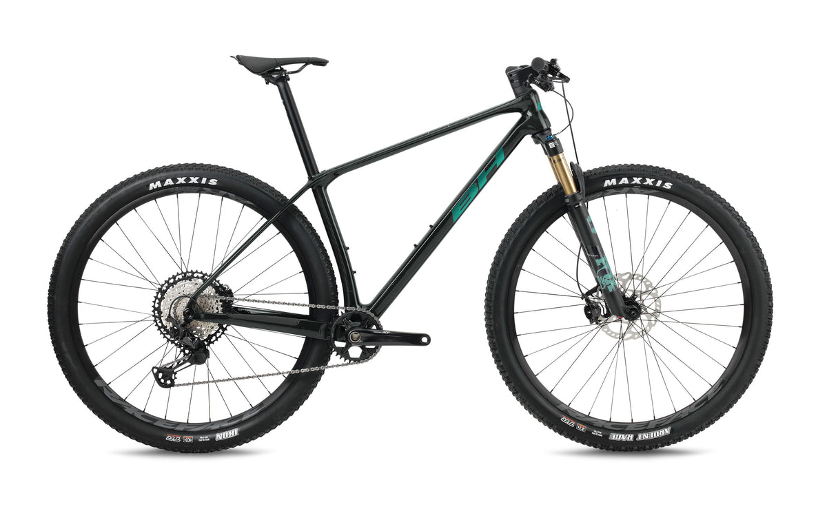Ultimate 8.5 - Negro-Green-Green Talla LA